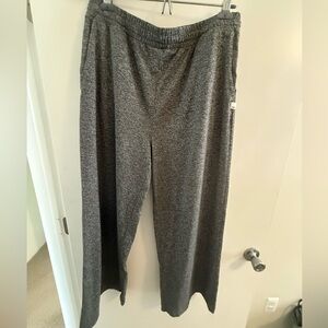 Vuori Halo Essential Wideleg Pant